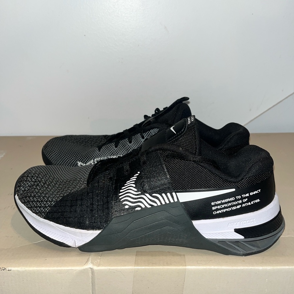 Nike Metcon 8 Black White Trainers - Picture 5 of 8